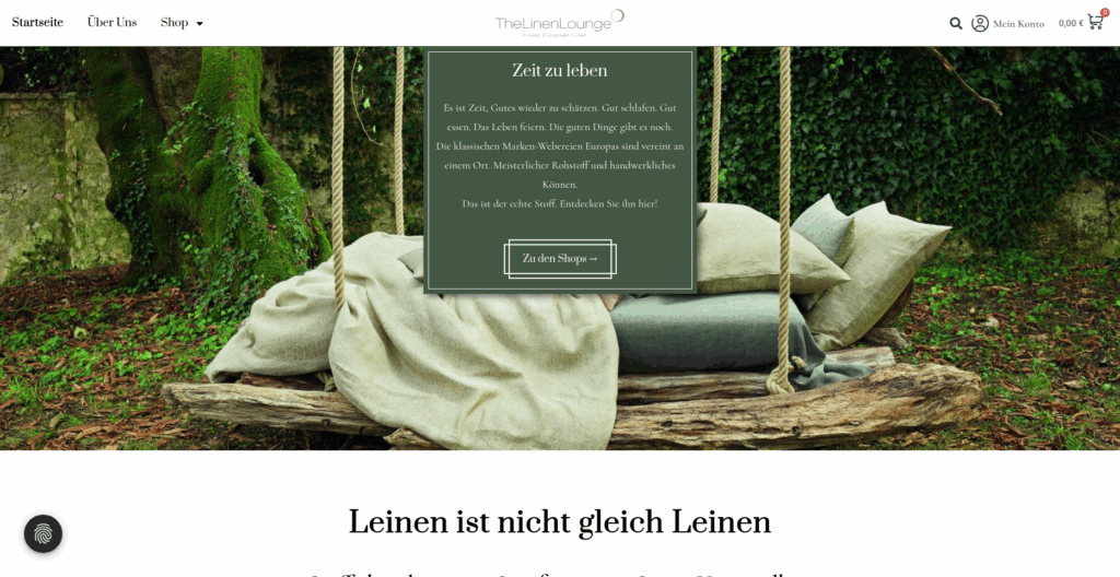 The Linen Lounge Startseite mit Leinenkissen auf Holzschaukel – moderner Onlineshop für Bettwäsche und Heimtextilien