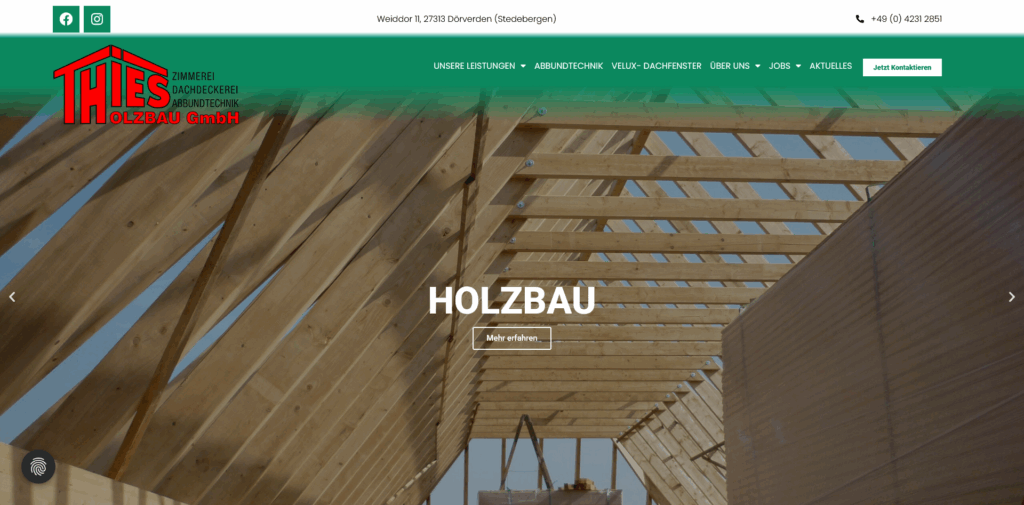 Website Thies Holzbau GmbH mit Zimmererarbeiten, Link zu Projektinfos über moderne Karriereseite und Azubigewinnung